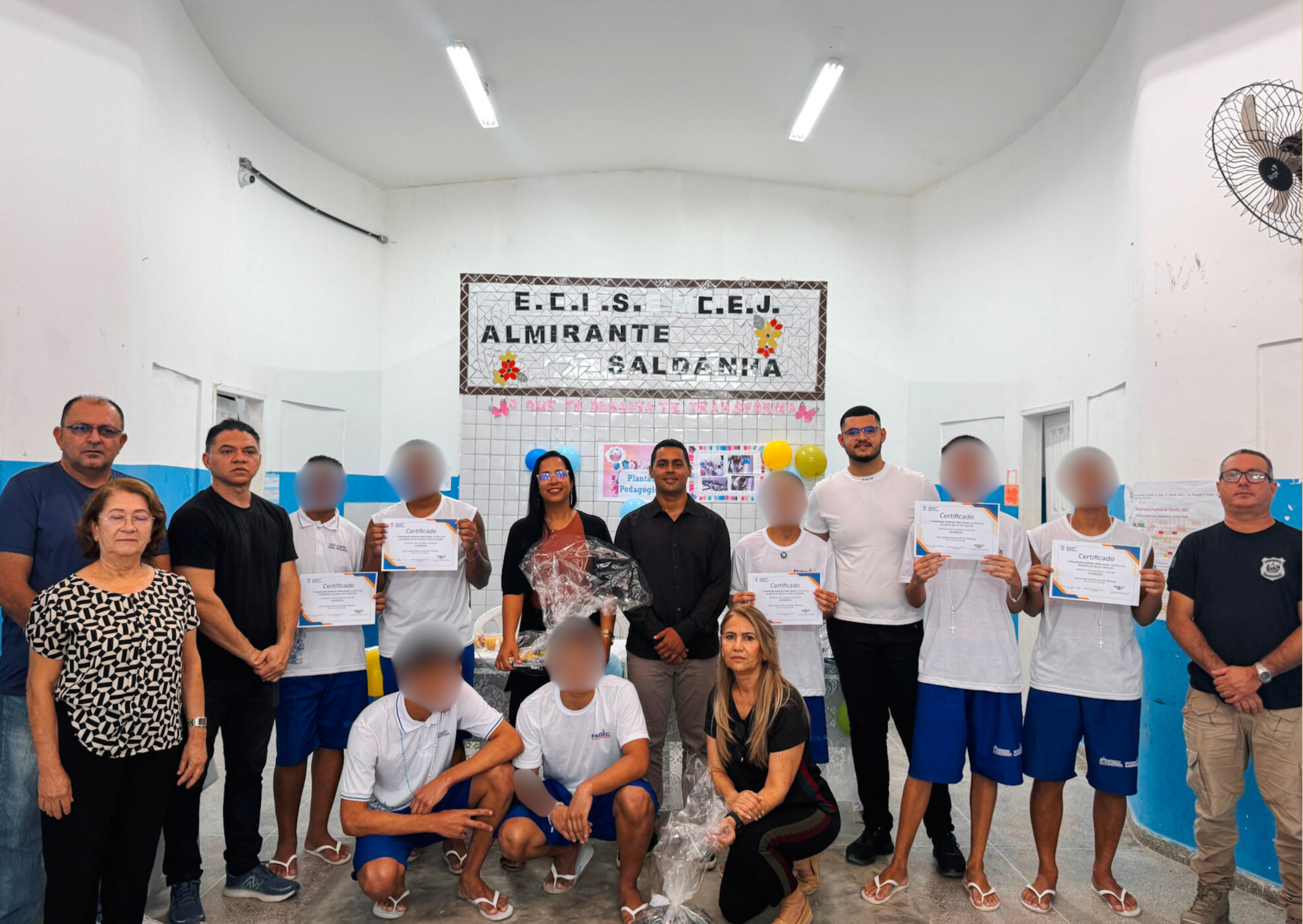 Cartão Horizontal Dia dos Namorados com Foto Bege e Rosa (1)