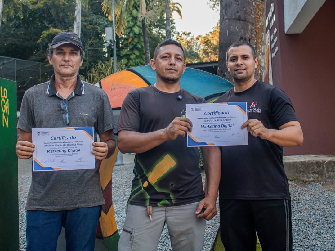 No dia 25 de novembro, nossos jovens viveram uma experiência especial com um passeio ecológico n (3)